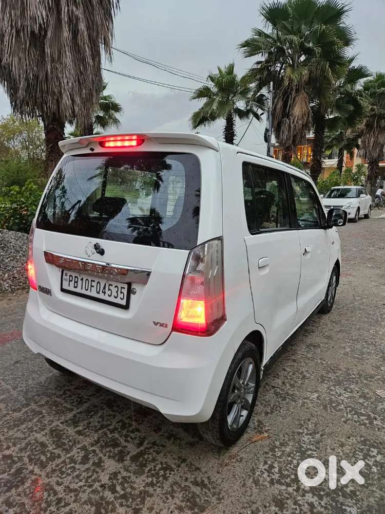 2015 Bata 16 Wagnor Vxi Plus
Top Model 4 Power Window
1 Owner Car