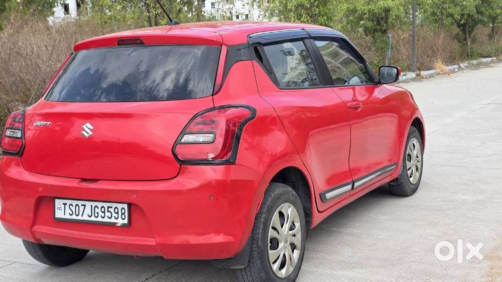 Maruti Suzuki Swift Vxi + Manual, 2022, Petrol