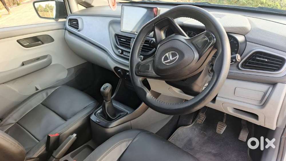 Renault Triber Rxz, 2020, Petrol