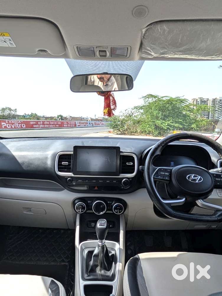 Hyundai Venue Sx (o) Mt 1.5 Diesel, 2023, Diesel