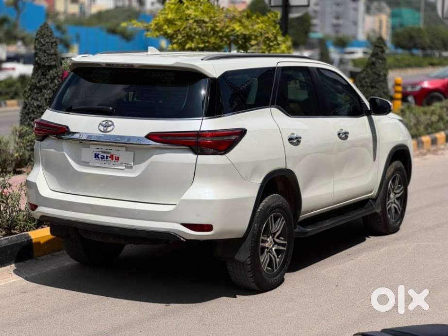 Toyota Fortuner 4x2 At 2.8 Diesel, 2022, Diesel