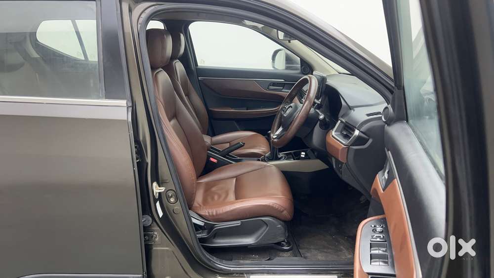 Honda Elevate Vx Mt, 2023, Petrol