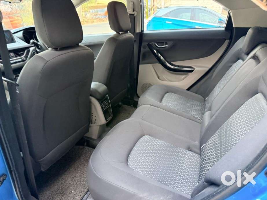 Tata Nexon 1.2 Revotron Xza Plus Dualtone, 2019, Petrol