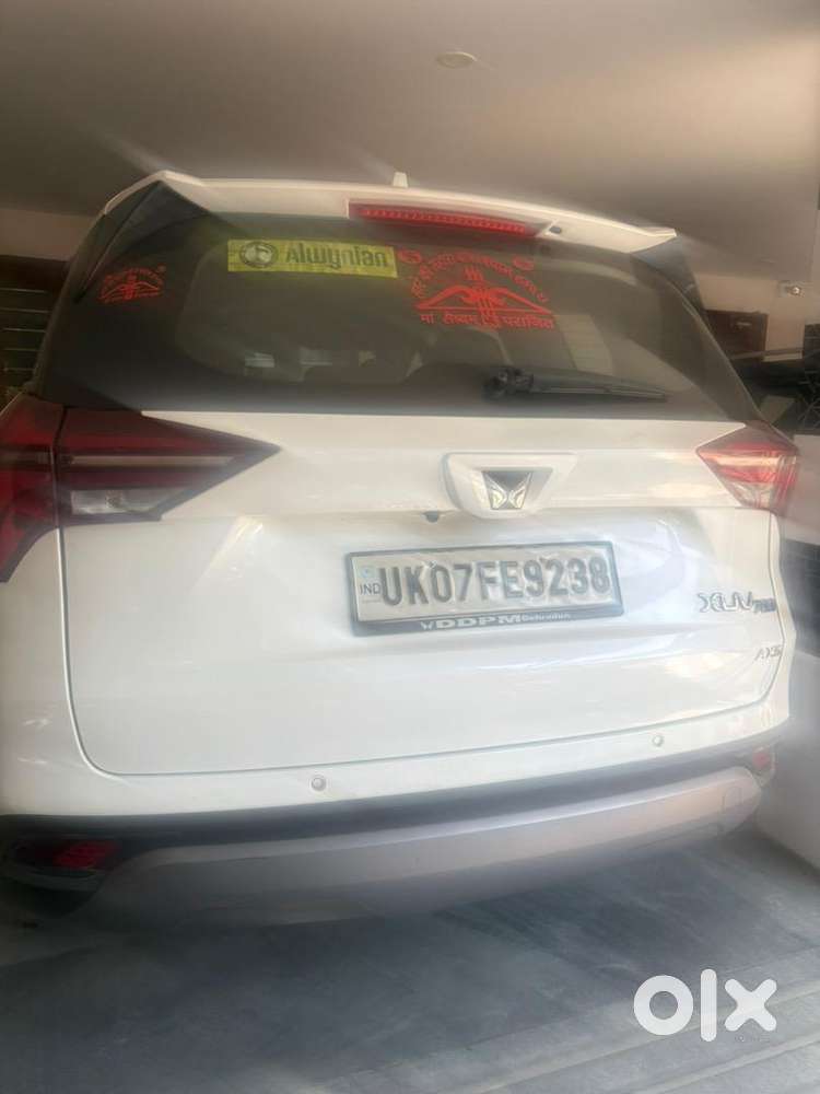 Mahindra Car Petrol 2022