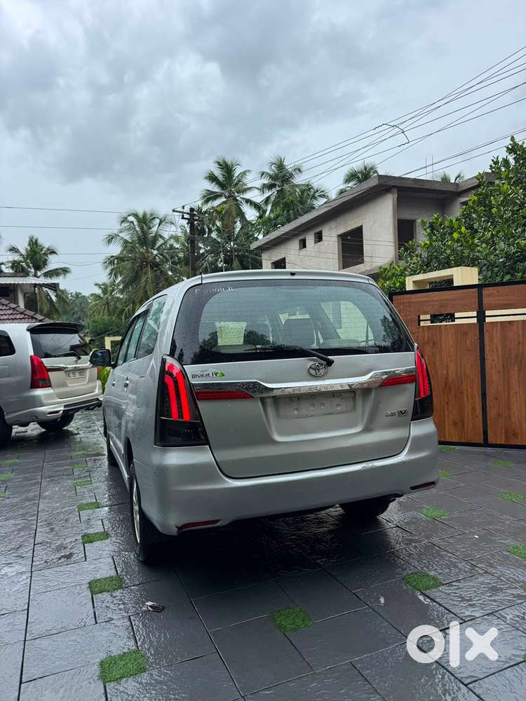 Toyota Innova 2013 Diesel Well Maintained