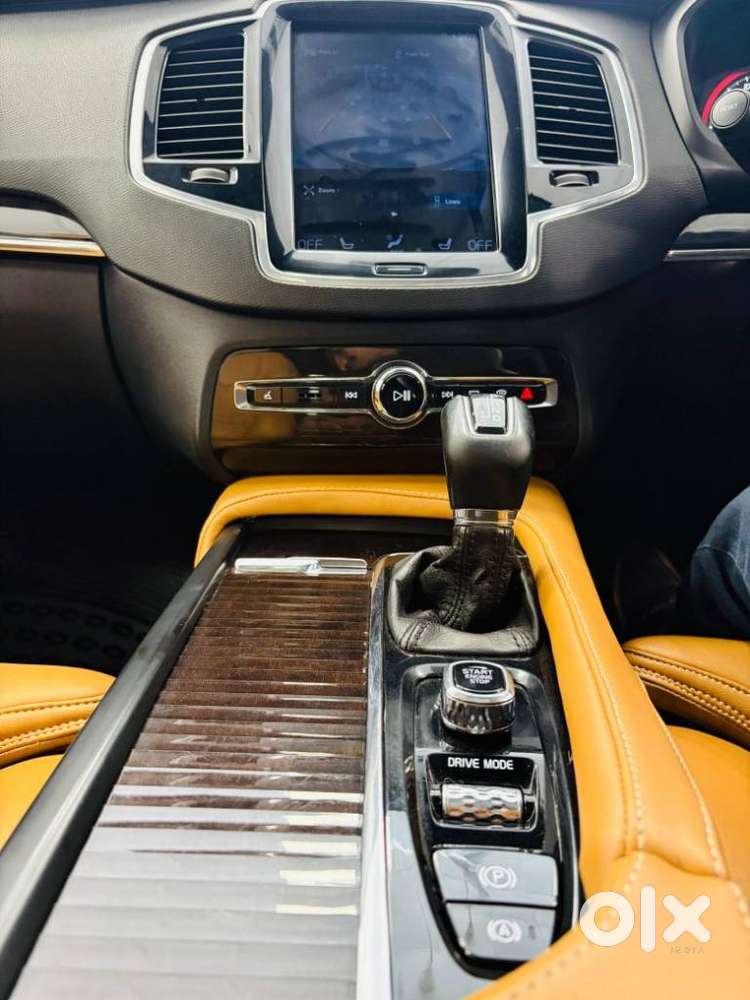 Volvo Xc 90 2.0 Momentum Luxury, 2018, Diesel