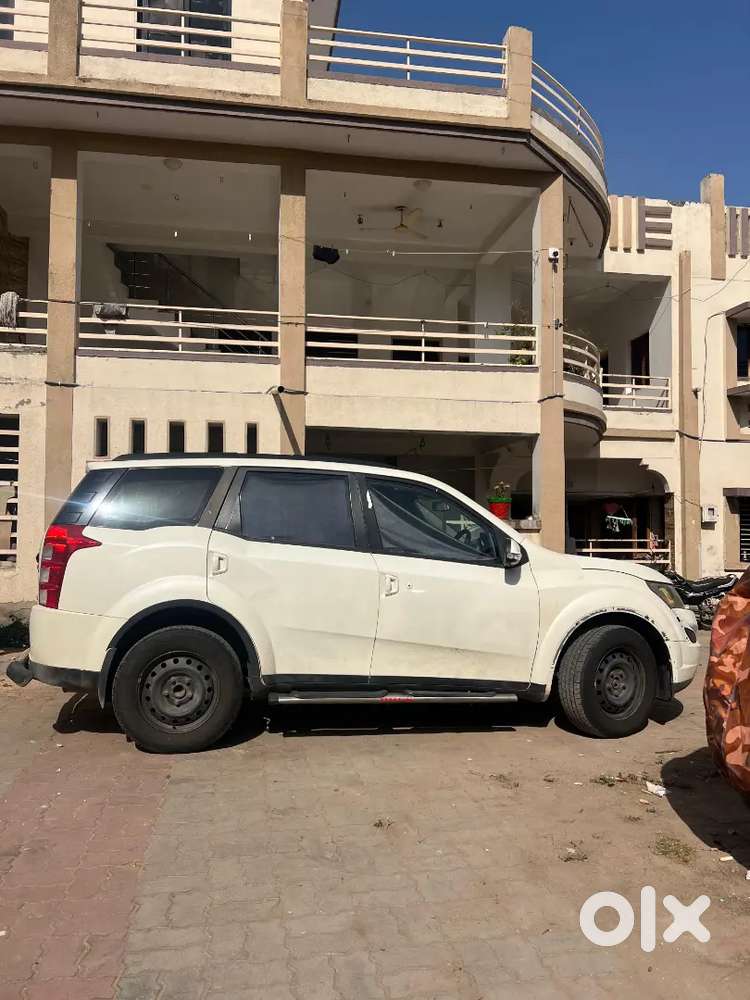 Mahindra Xuv500 2015 Diesel 124000 Km Driven