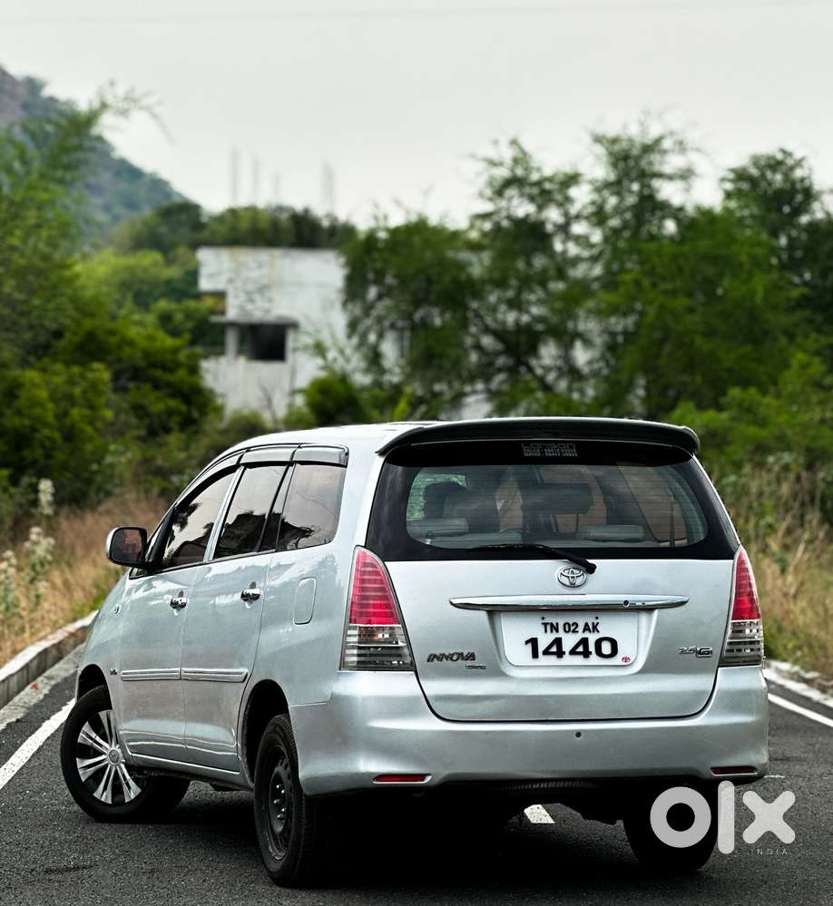 Toyota Innova 2.5 G (diesel) 8 Seater, 2009, Diesel