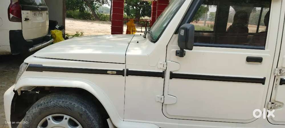 Mahindra Bolero Neo Plus 2013