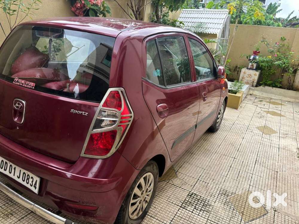 Hyundai I10 Sportz 2015 Petrol . 3 Brand New Tyres Installed Nearby
