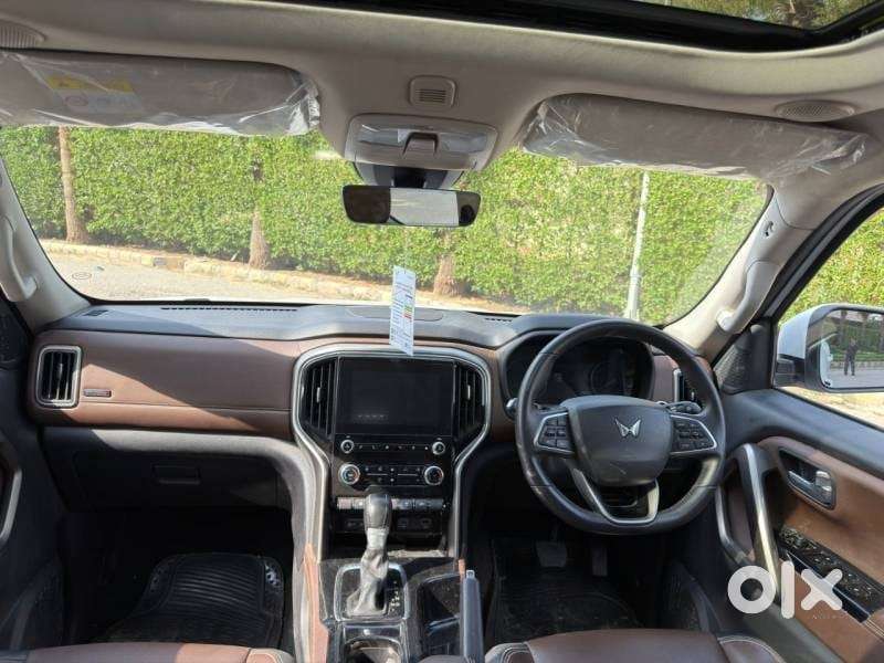 Mahindra Scorpio N Z8 Petrol At 7 Str, 2026, Petrol