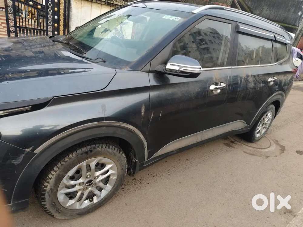 Kia Carens Luxury Plus 2022 Model