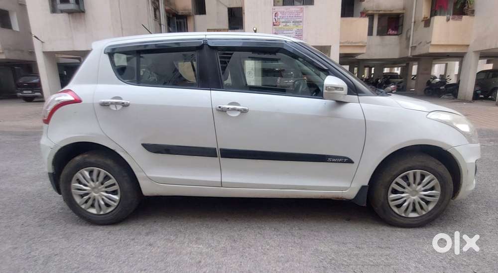 Maruti Suzuki Swift Vxi 1.2 Abs Bs-iv, 2016, Petrol