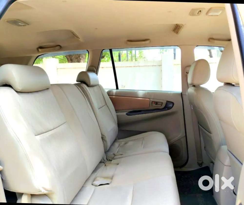 Toyota Innova 2011 Diesel Well Maintained