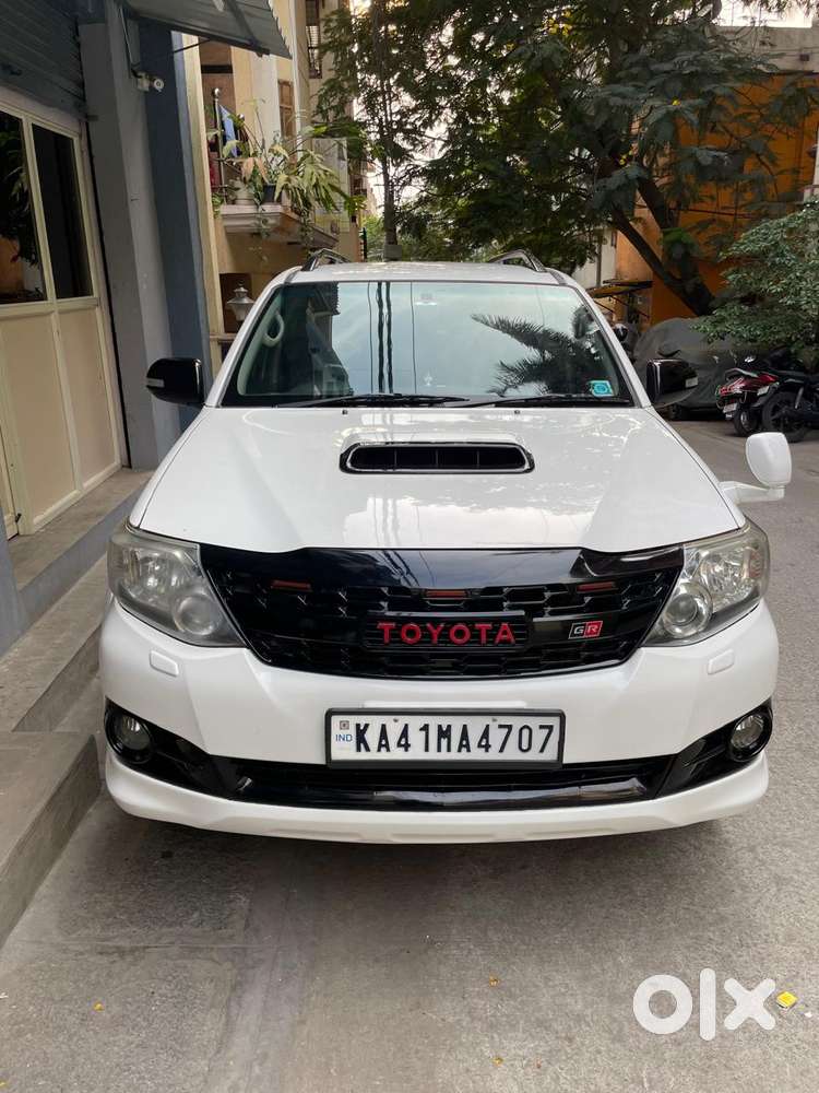 Toyota Fortuner 3.0 4x4 Manual, 2015, Diesel