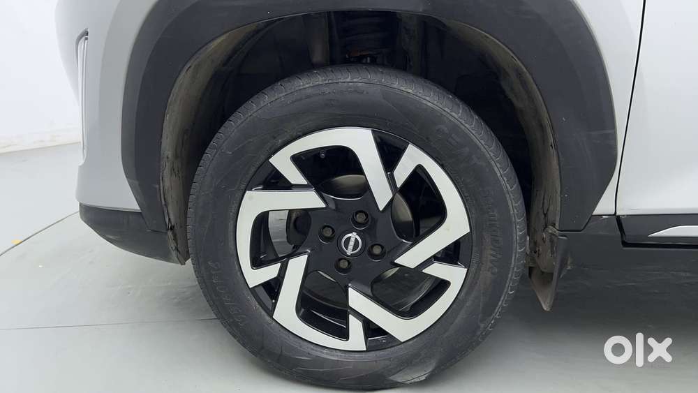 Nissan Magnite 1.0 Xv Premium Turbo Cvt, 2023, Petrol