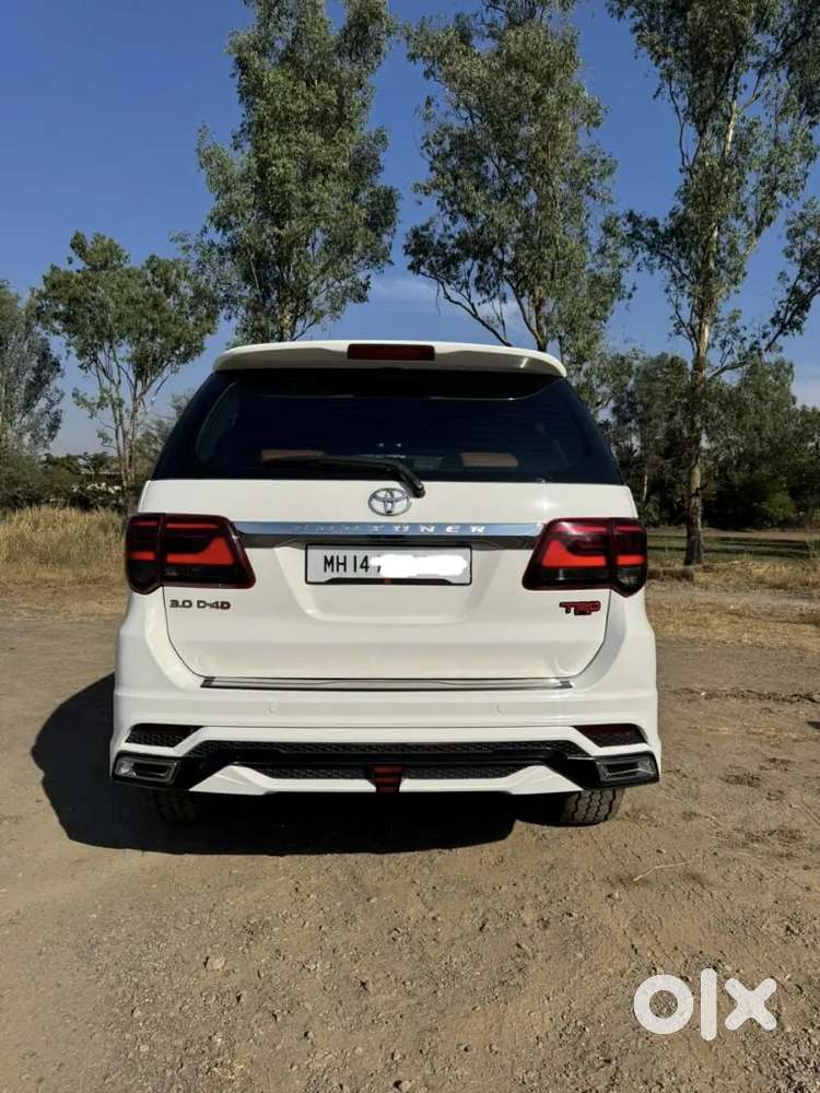 Toyota Fortuner 4x2 Automatic 2012 Model