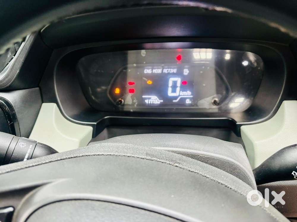 Tata Punch Cng Petrol Advanture Model