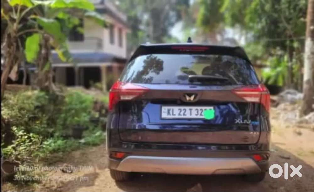 Mahindra Xuv700 2024 Petrol 18000 Km Driven, Fancy Number