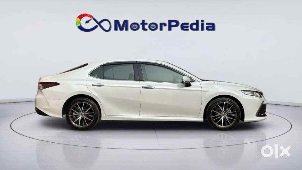 Toyota Camry 2.5 Hybrid, 2023, Petrol