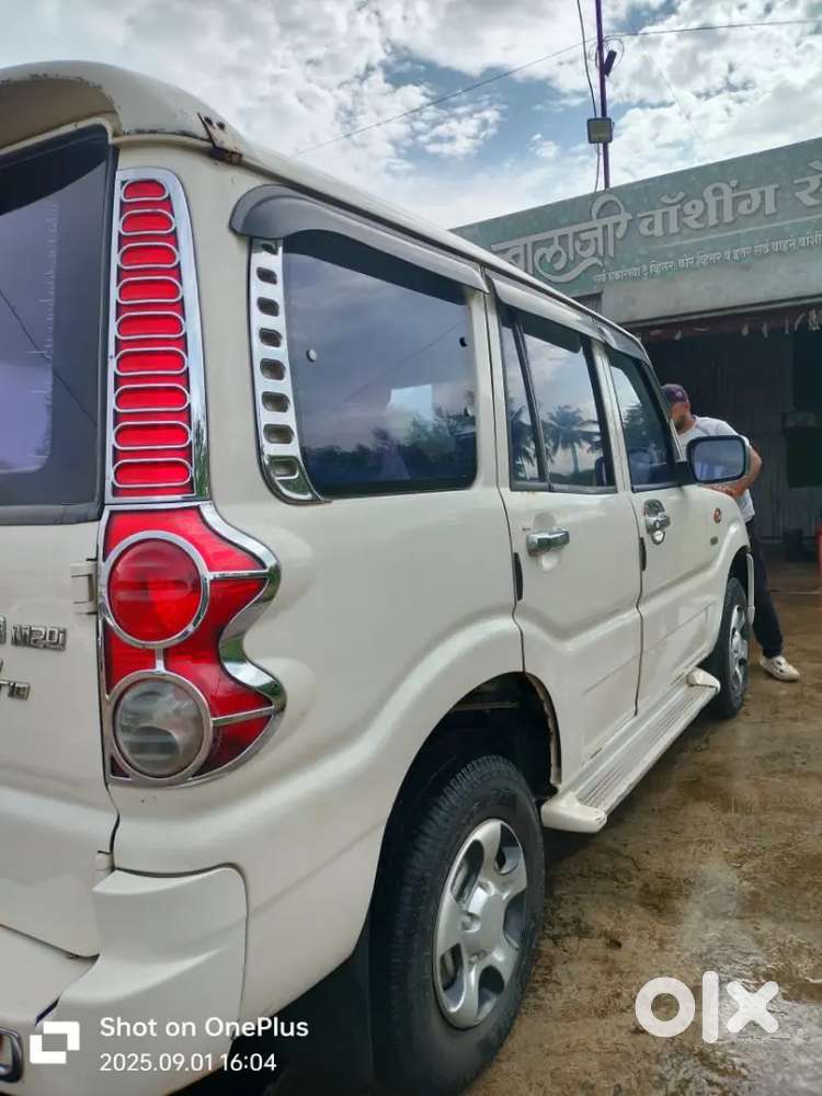 Mahindra Scorpio Classic 2010