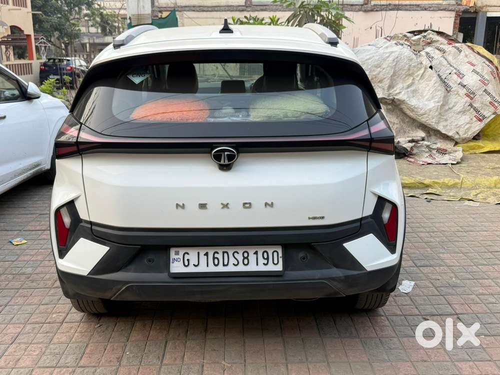 Tata Nexon Cng Pure S 2025