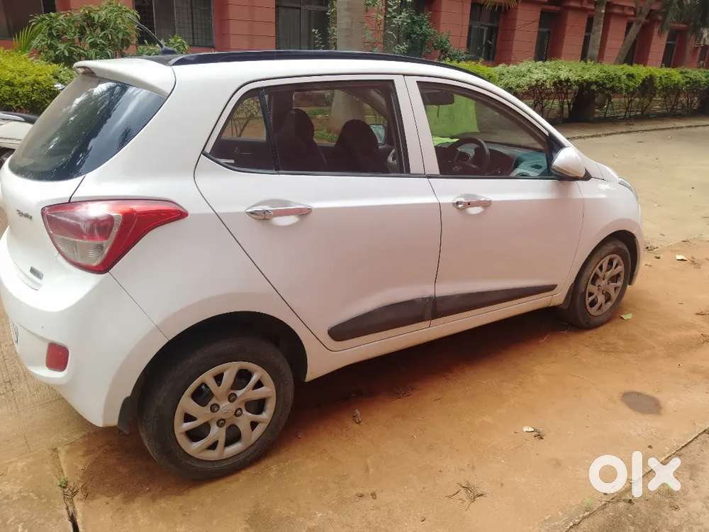 Hyundai Grand I10 Sportz 2014 Petrol Automatic
