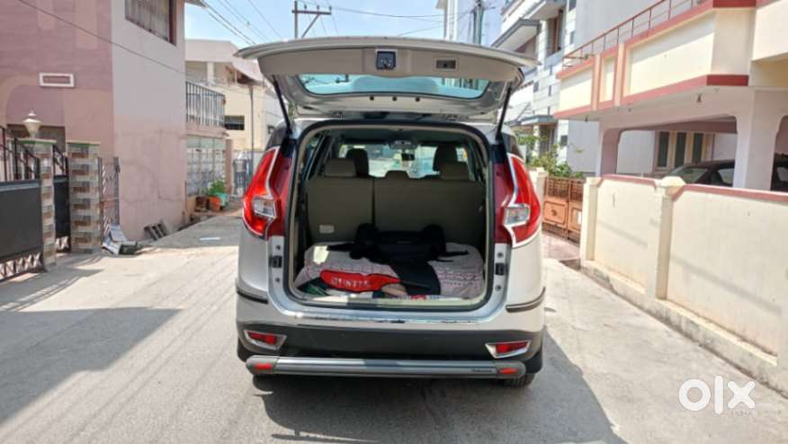 Mahindra Marazzo M8, 2020, Diesel