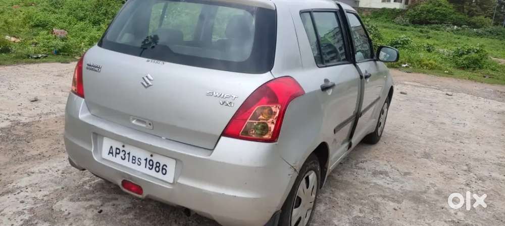 Maruti Suzuki Swift 2011 Year