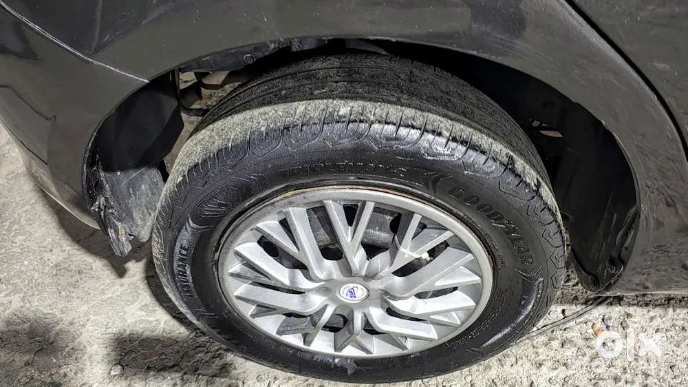 Maruti Suzuki Swift Vxi 2015 Petrol Well Maintained