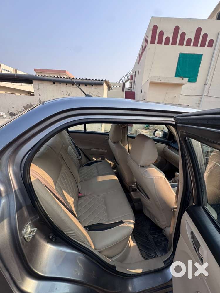 Maruti Suzuki Dzire Vxi 2012