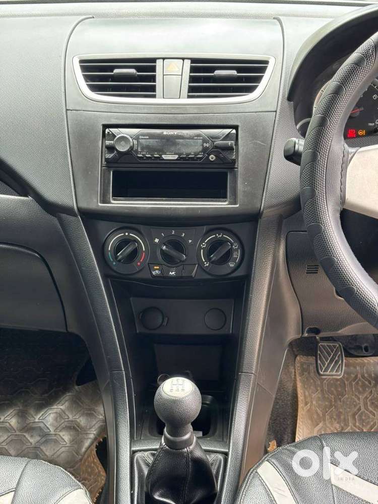 Maruti Suzuki Swift Vxi Optional, 2014, Petrol