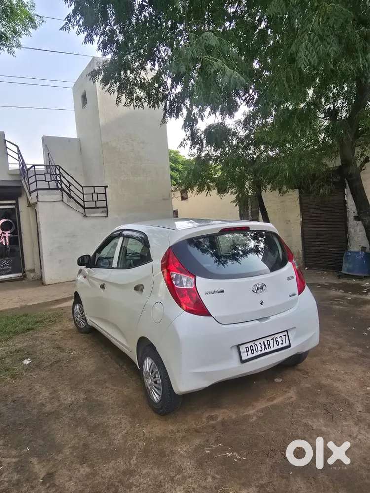 Hyundai Eon 2017 Petrol 32000 Km Driven