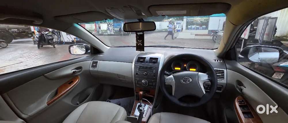 Toyota Corolla Altis 2010