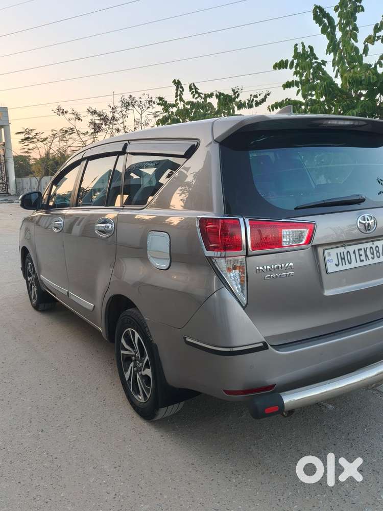 Toyota Innova Crysta 2.4 G Mt 7 Str, 2021, Diesel