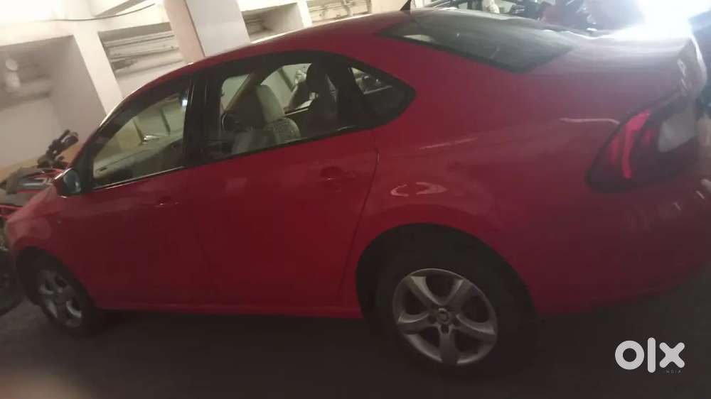 Skoda Rapid Elegance 2013
