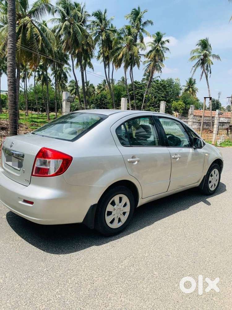 Maruti Suzuki Sx4 2007-2012 Vxi Bsiv, 2011, Petrol