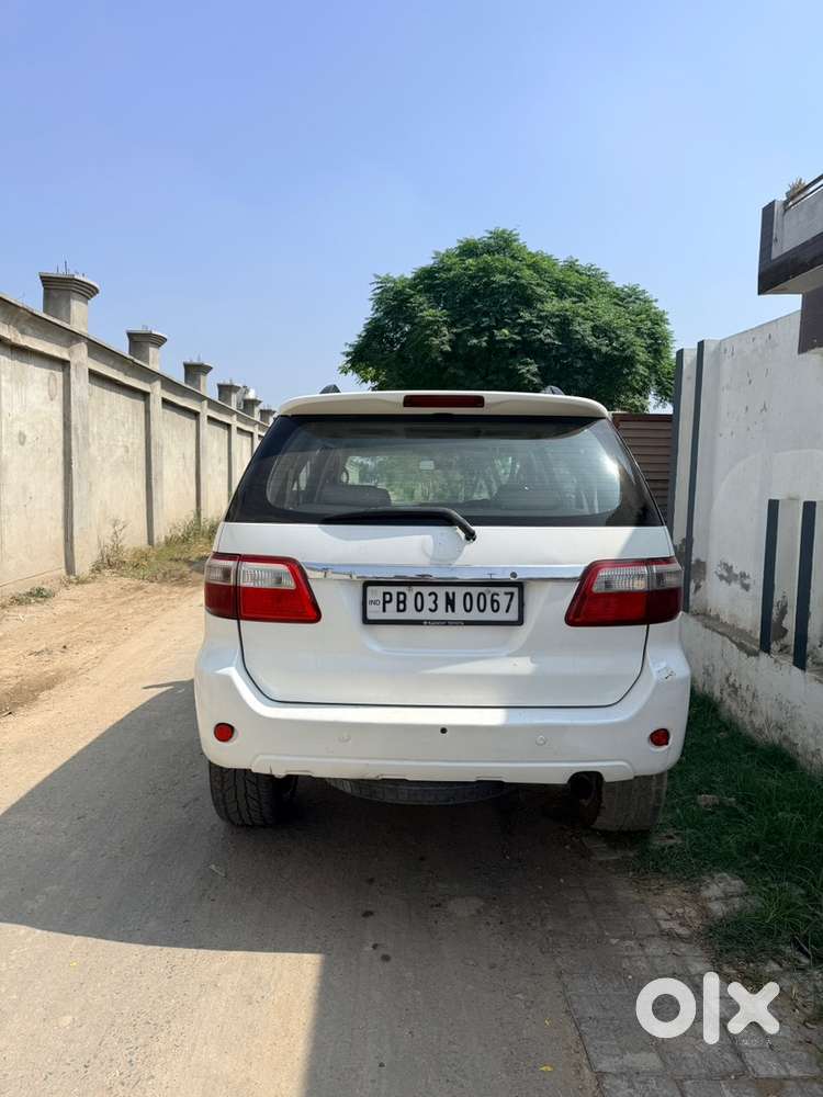 Toyota Fortuner 2010 Diesel Well Maintained