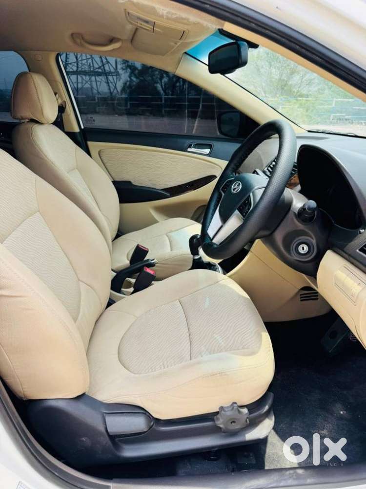 Hyundai Verna Fluidic 1.6 Vtvt Sx Opt, 2014, Petrol