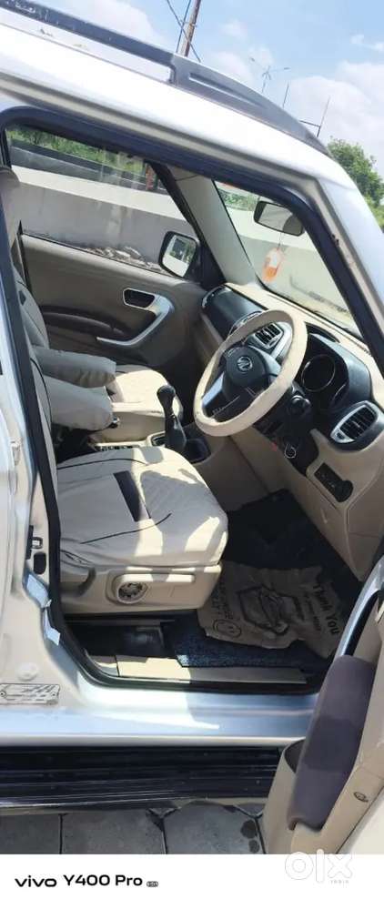 Mahindra Tuv 300 2016 October