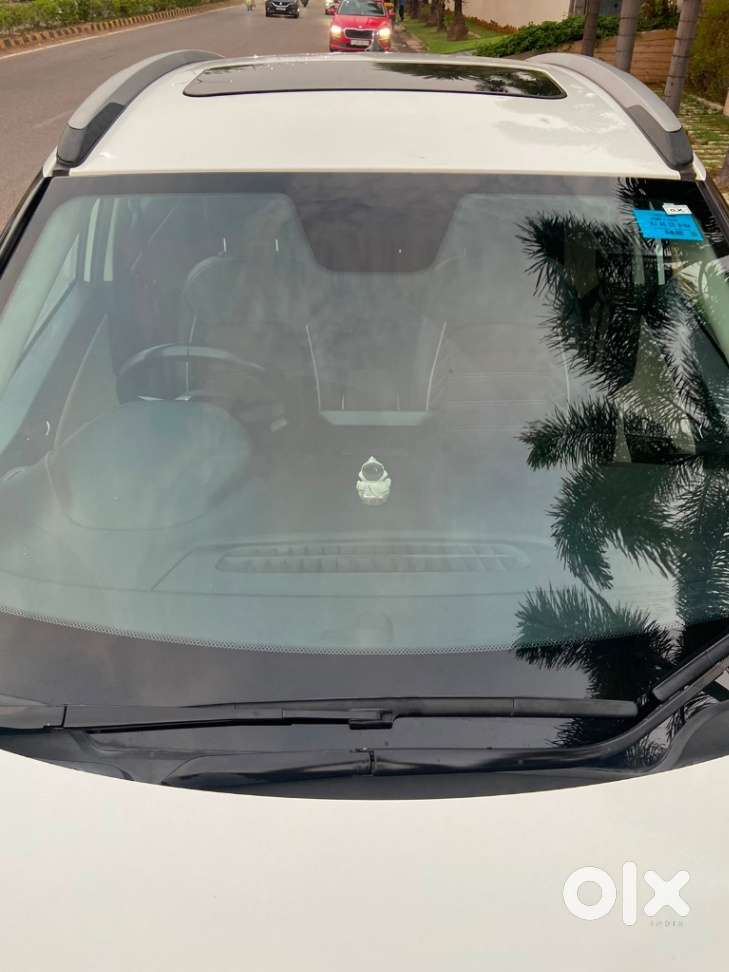 Tata Nexon, 2022, Petrol