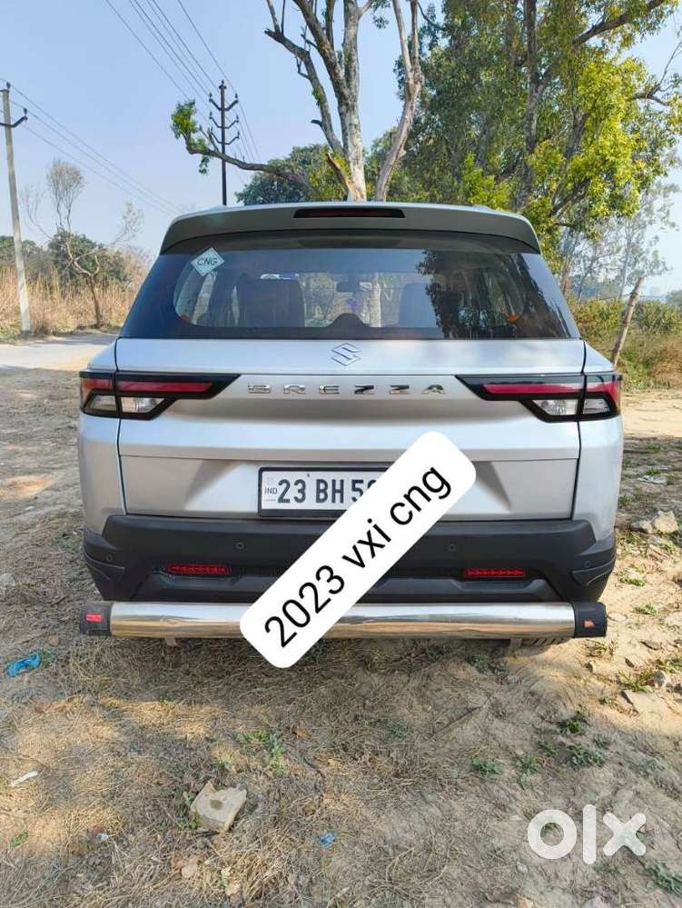 Maruti Suzuki Brezza 1.5 Vxi Cng, 2023, Cng & Hybrids