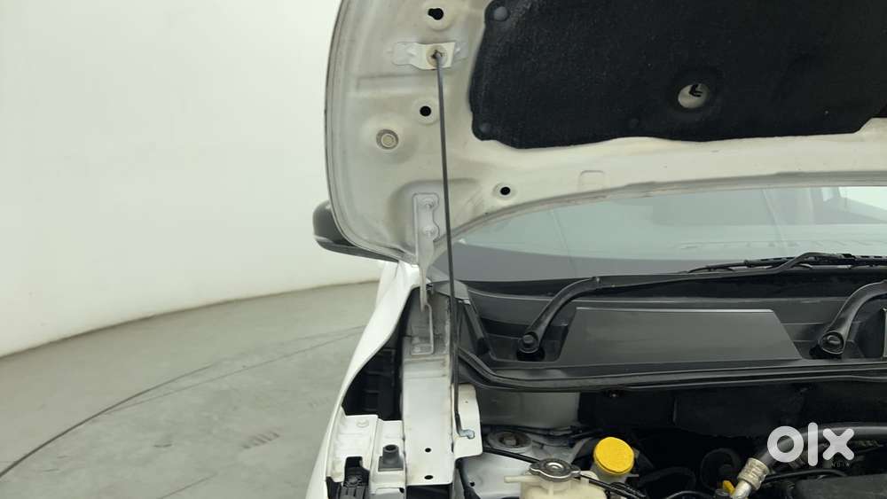 Renault Triber Rxt, 2022, Petrol