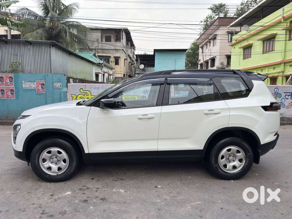 Tata Safari Pure, 2023, Diesel