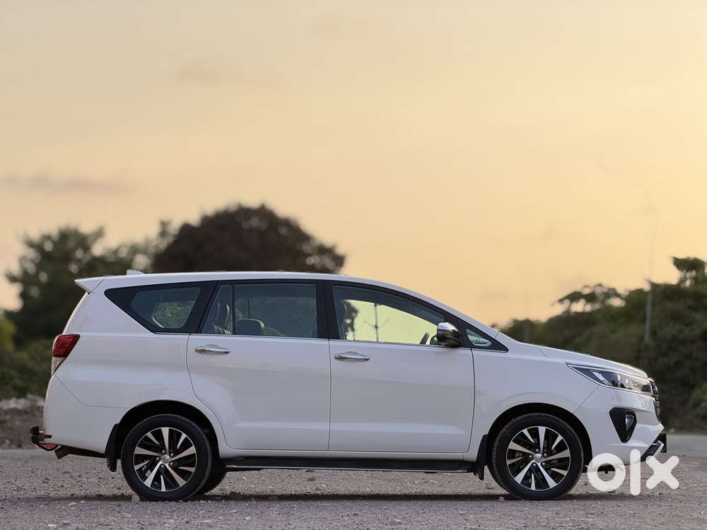 Toyota Innova Crysta [2020-ongoing] 2.4 Zx At 7 Str, 2022, Diesel