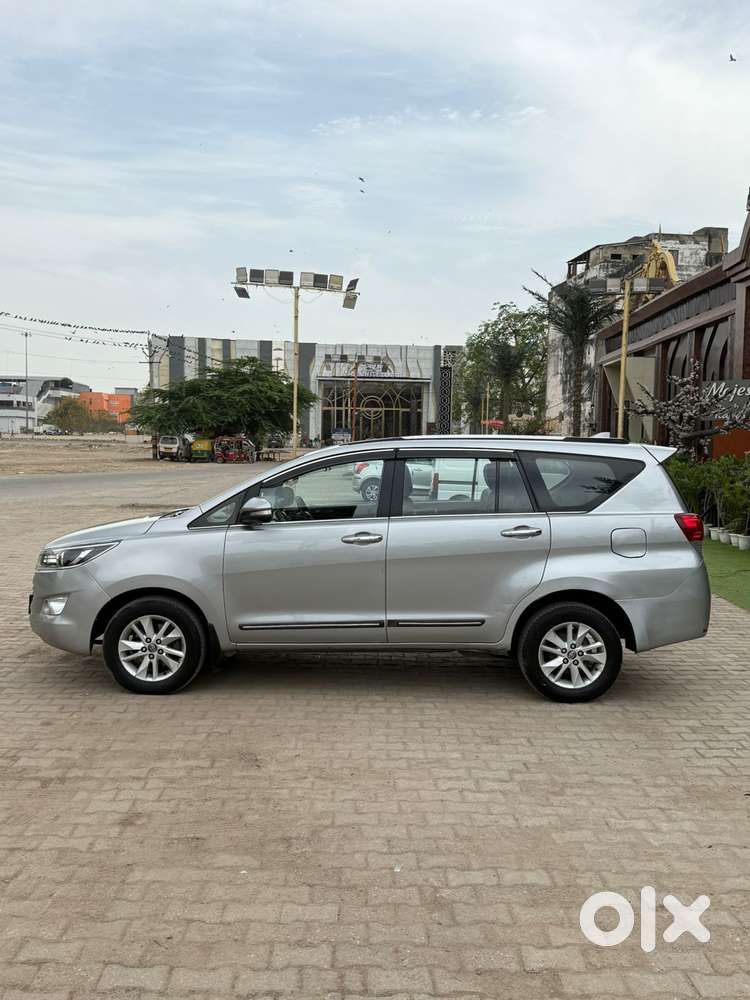 Toyota Innova Crysta 2.4 V, 2017, Diesel