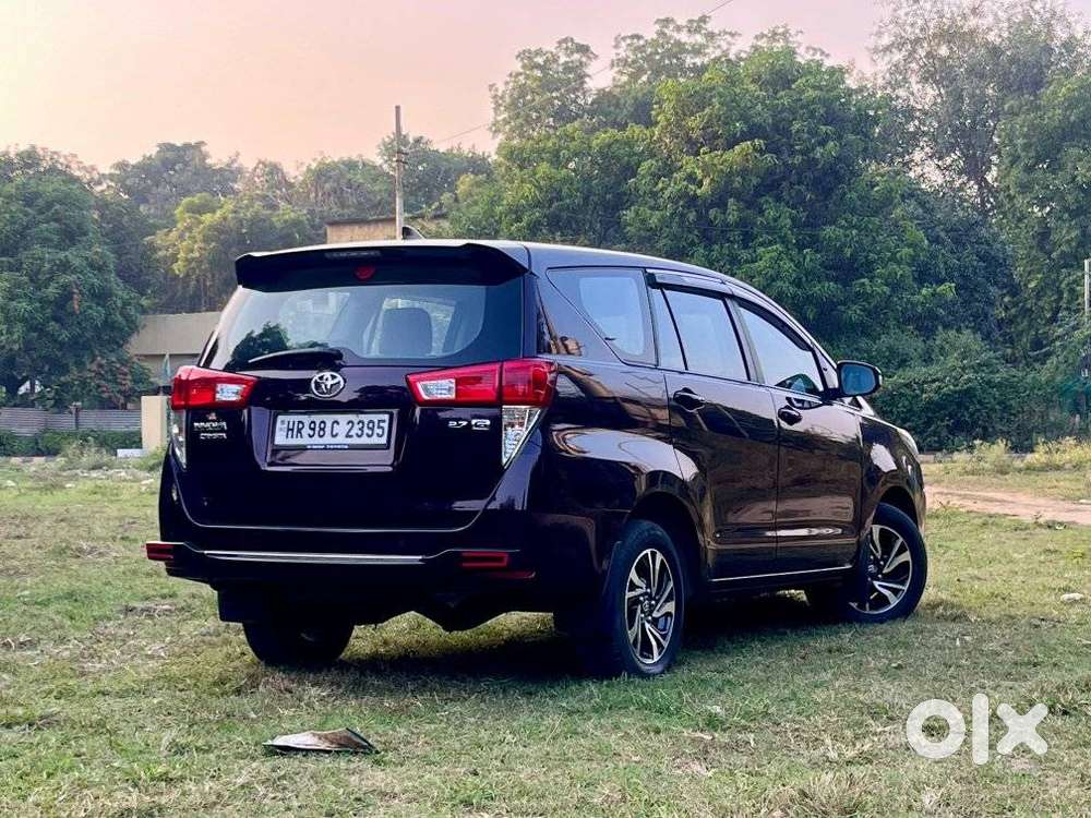 Toyota Innova Crysta 2.8 Gx At, 2020, Petrol