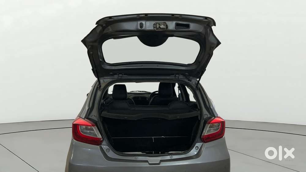 Tata Tiago 1.2 Revotron Xz, 2018, Petrol