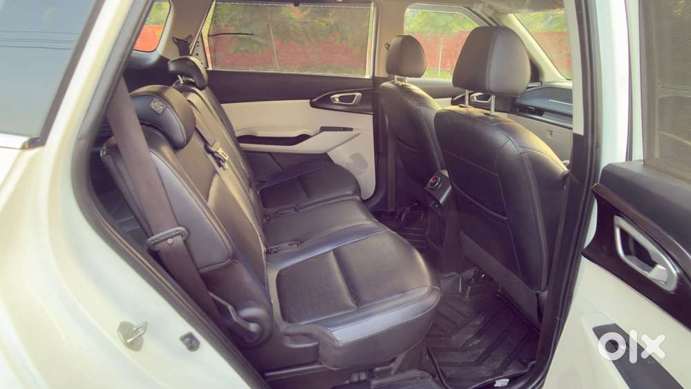 Kia Carens Clavis G 1.5 6mt Hte(o) 7-seater, 2025, Diesel