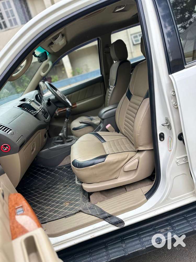 Toyota Fortuner 3.0 4x4 Manual, 2011, Diesel